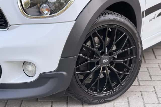 MINI Countryman (2013) thumbnail 6