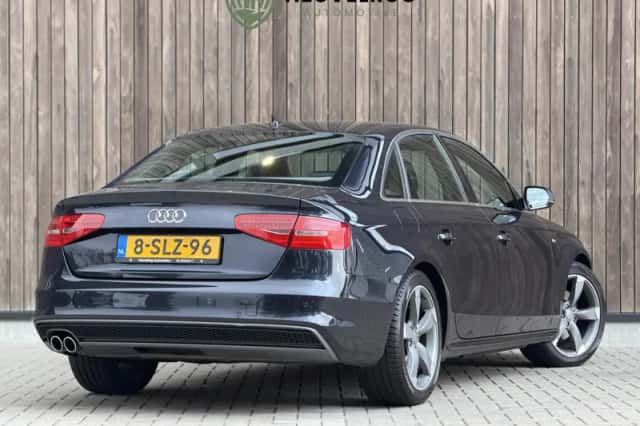 Audi A4 (2013) thumbnail 2