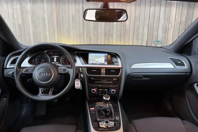 Audi A4 (2013) thumbnail 3
