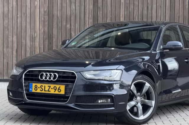 Audi A4 (2013) thumbnail 6