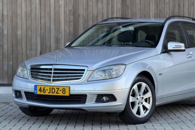 Mercedes-Benz C-Klasse (2009) thumbnail 4