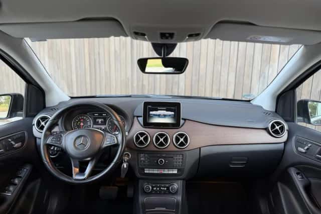 Mercedes-Benz B-Klasse (2015) thumbnail 3
