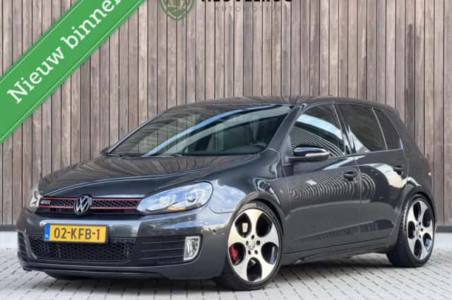 Volkswagen Golf (2009) thumbnail 1