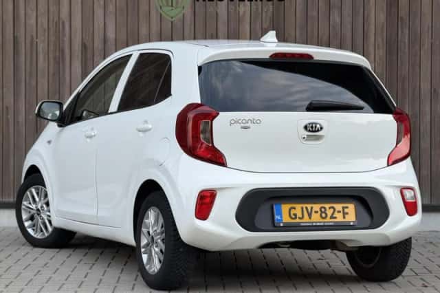 Kia Picanto (2020) thumbnail 2