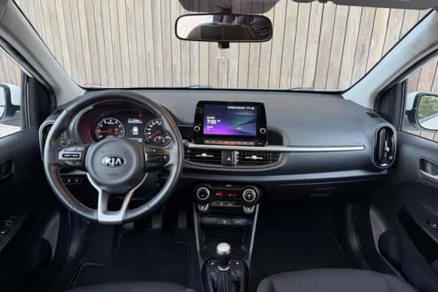 Kia Picanto (2020) thumbnail 3