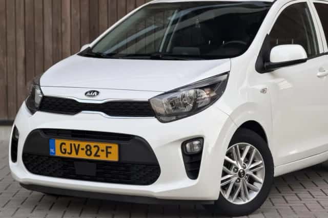 Kia Picanto (2020) thumbnail 4