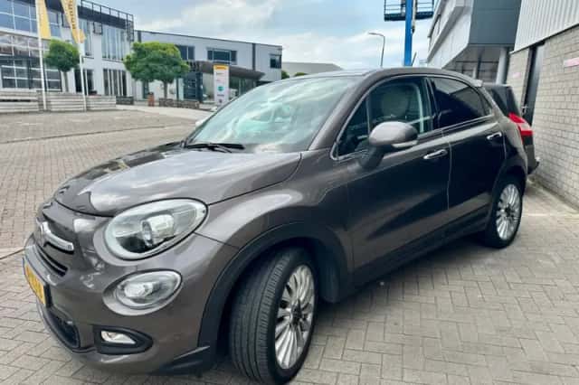 Fiat 500X (2016) thumbnail 4