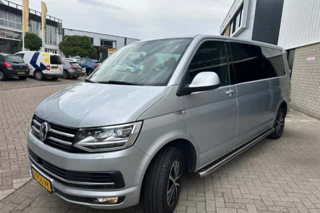 Volkswagen Transporter (2019) thumbnail 4