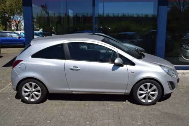 Opel Corsa (2013) thumbnail 6