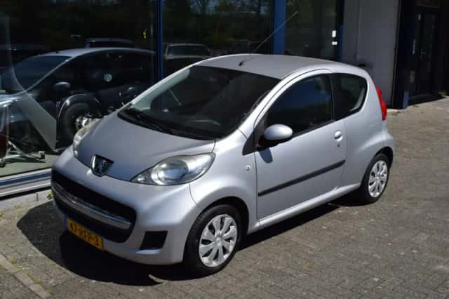 Peugeot 107 (2011) thumbnail 1