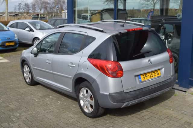 Peugeot 207 (2009) thumbnail 3