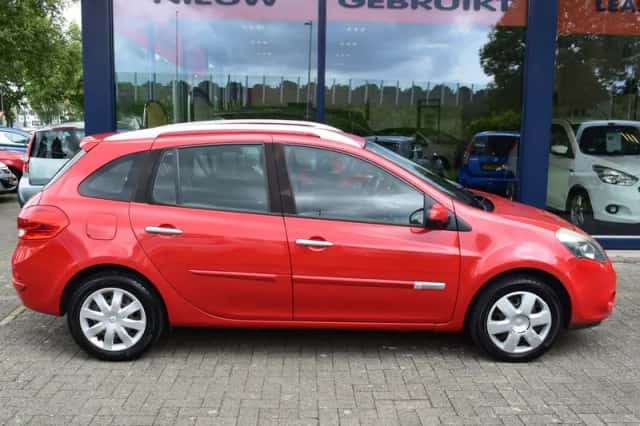 Renault Clio (2011) thumbnail 6