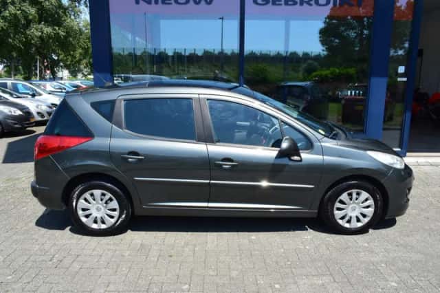 Peugeot 207 (2010) thumbnail 6