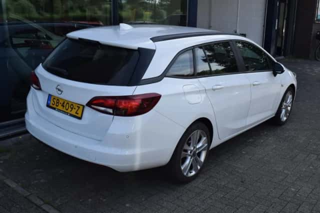 Opel Astra (2018) thumbnail 5