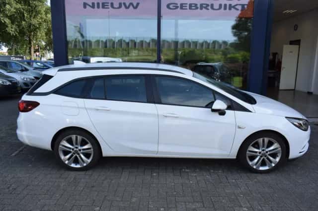 Opel Astra (2018) thumbnail 6