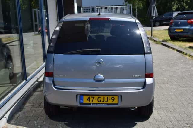 Opel Meriva (2007) thumbnail 4