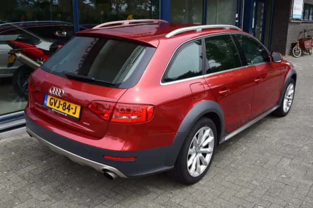 Audi A4 Allroad (2009) thumbnail 5