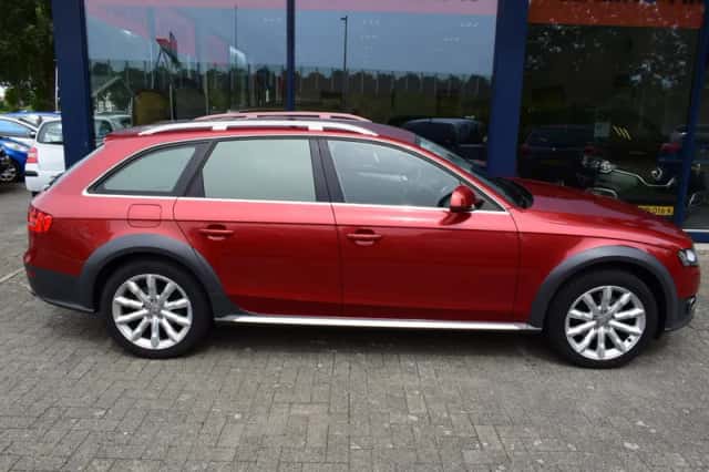 Audi A4 Allroad (2009) thumbnail 6