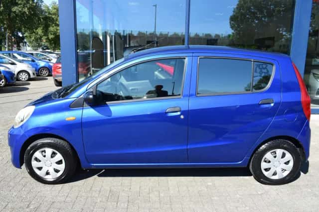 Daihatsu Cuore (2011) thumbnail 2