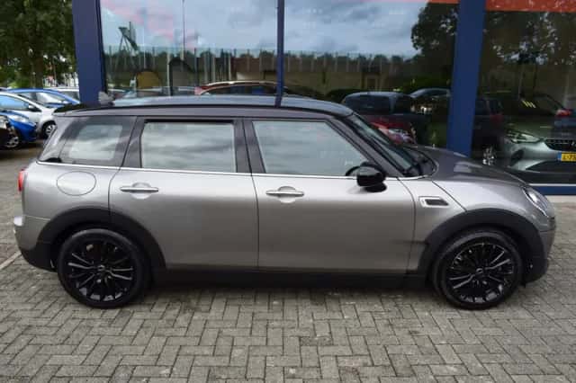 MINI Clubman (2016) thumbnail 6