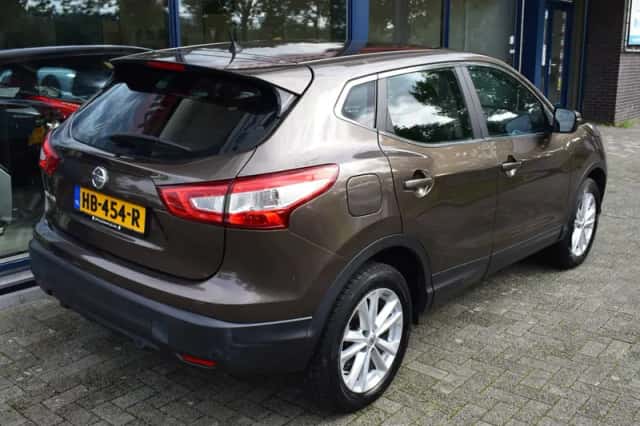 Nissan Qashqai (2015) thumbnail 6