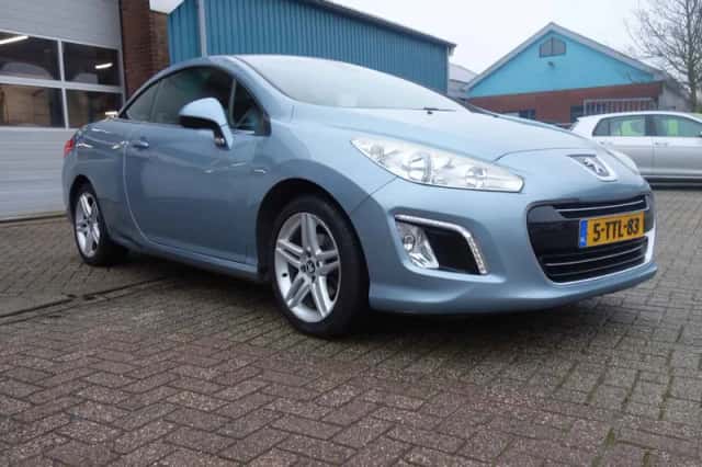 Peugeot 308 (2012) thumbnail 2