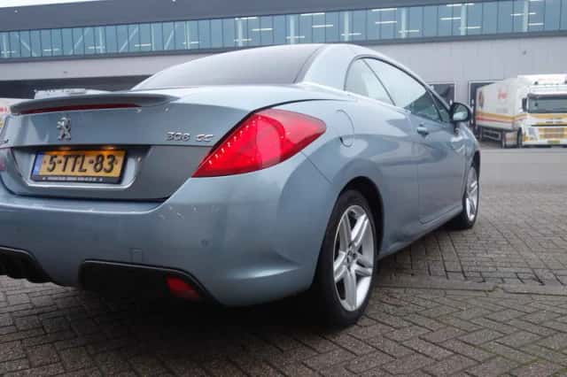 Peugeot 308 (2012) thumbnail 3