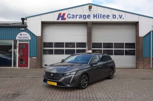 Peugeot 308 (2022) thumbnail 1