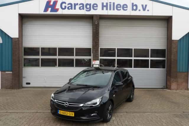 Opel Astra (2019) thumbnail 1