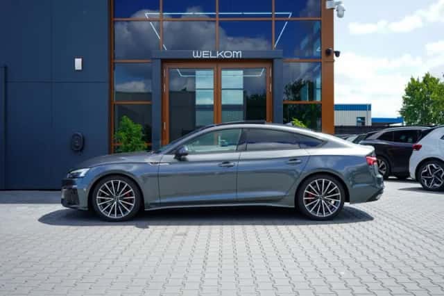 Audi A5 (2020) thumbnail 2