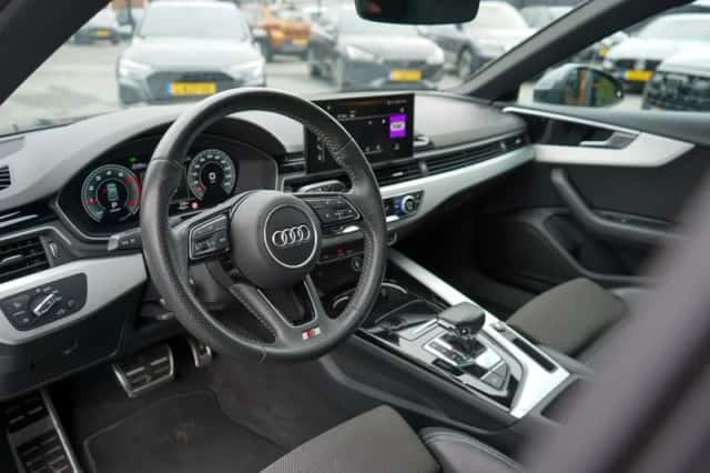 Audi A5 (2020) thumbnail 4