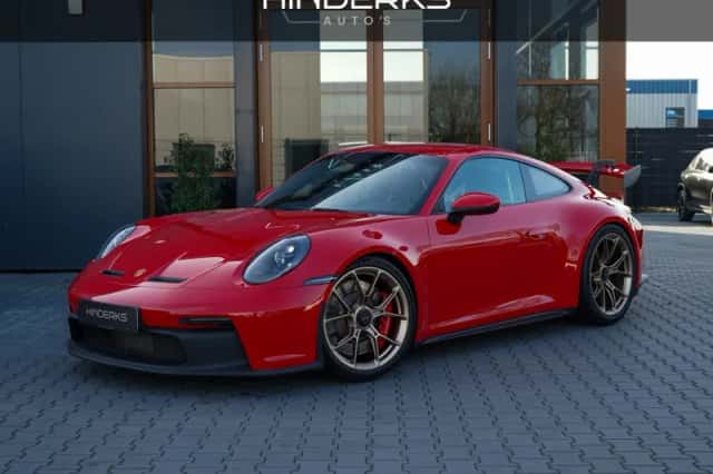 Porsche 911 (2021) thumbnail 1