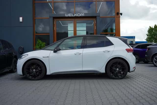 Volkswagen ID.3 (2020) thumbnail 2