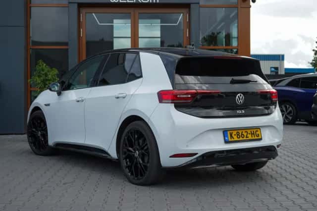 Volkswagen ID.3 (2020) thumbnail 3