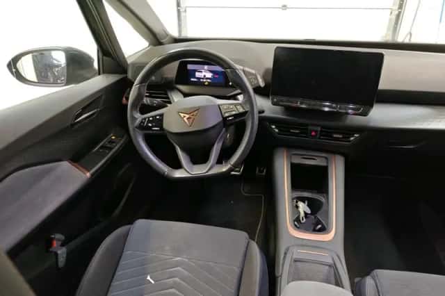 CUPRA Born (2021) thumbnail 5