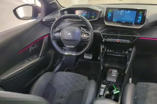 Peugeot e-208 (2022) thumbnail 5