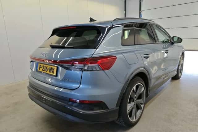 Audi Q4 e-tron (2021) thumbnail 3