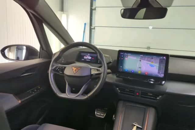 CUPRA Born (2021) thumbnail 5