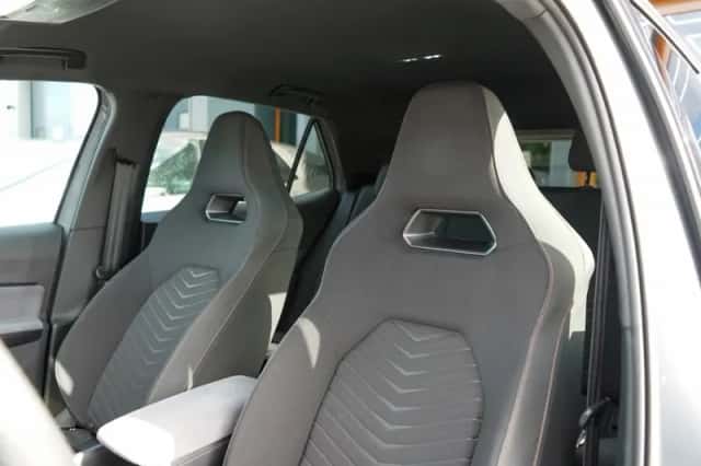 CUPRA Born (2021) thumbnail 6