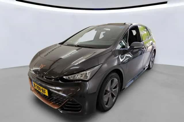 CUPRA Born (2022) thumbnail 2
