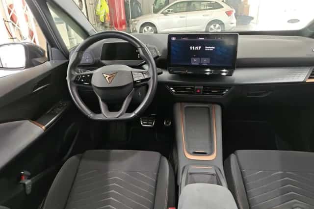 CUPRA Born (2022) thumbnail 4