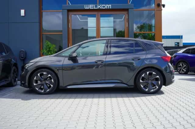 CUPRA Born (2023) thumbnail 2