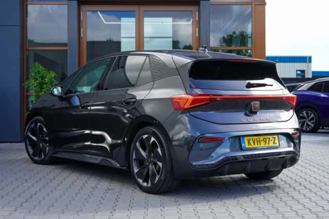 CUPRA Born (2023) thumbnail 3