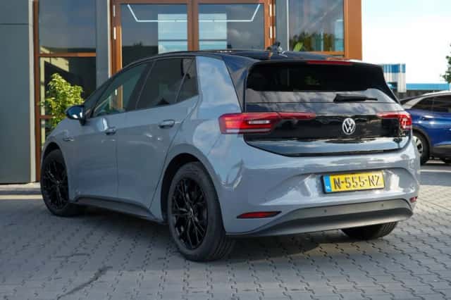 Volkswagen ID.3 (2021) thumbnail 3