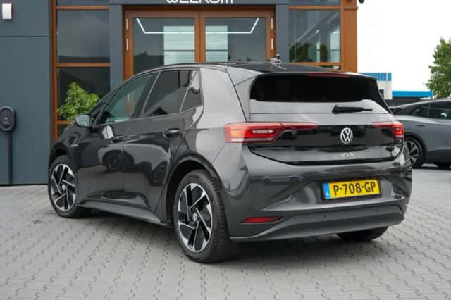 Volkswagen ID.3 (2022) thumbnail 3