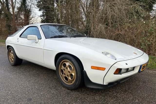 Porsche 928 (1986) thumbnail 1