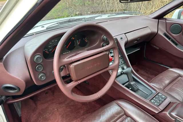 Porsche 928 (1986) thumbnail 6