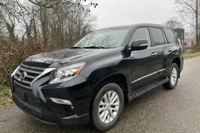 Lexus GX (2014) thumbnail 1