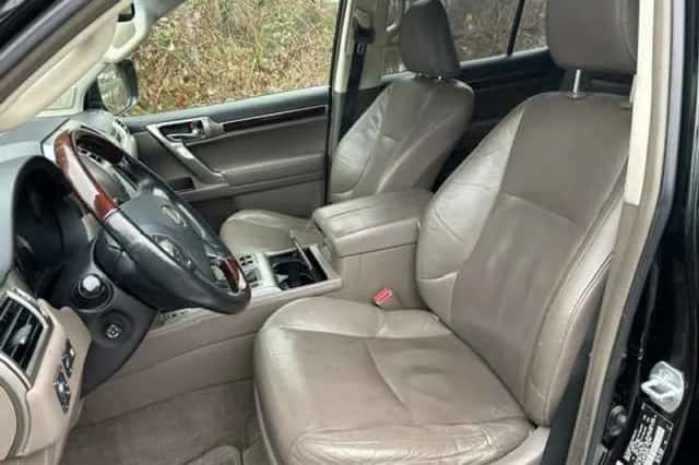 Lexus GX (2014) thumbnail 6