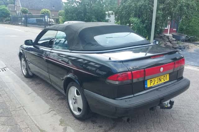 Saab 900 (1996) thumbnail 4